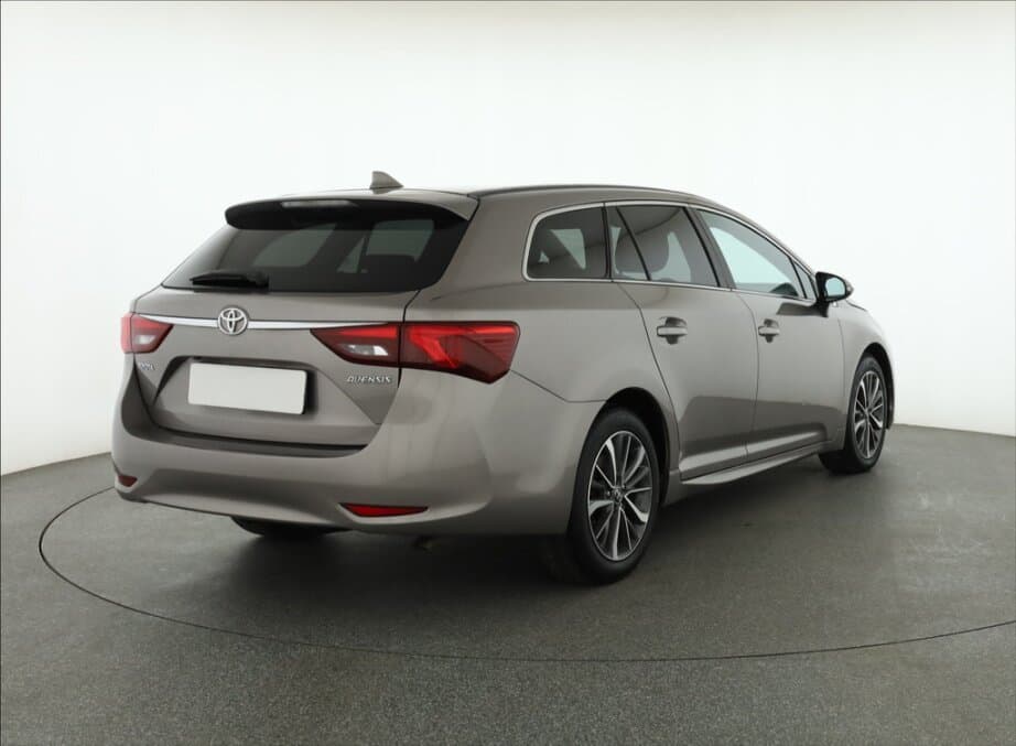 2016 Toyota AVENSIS - 7