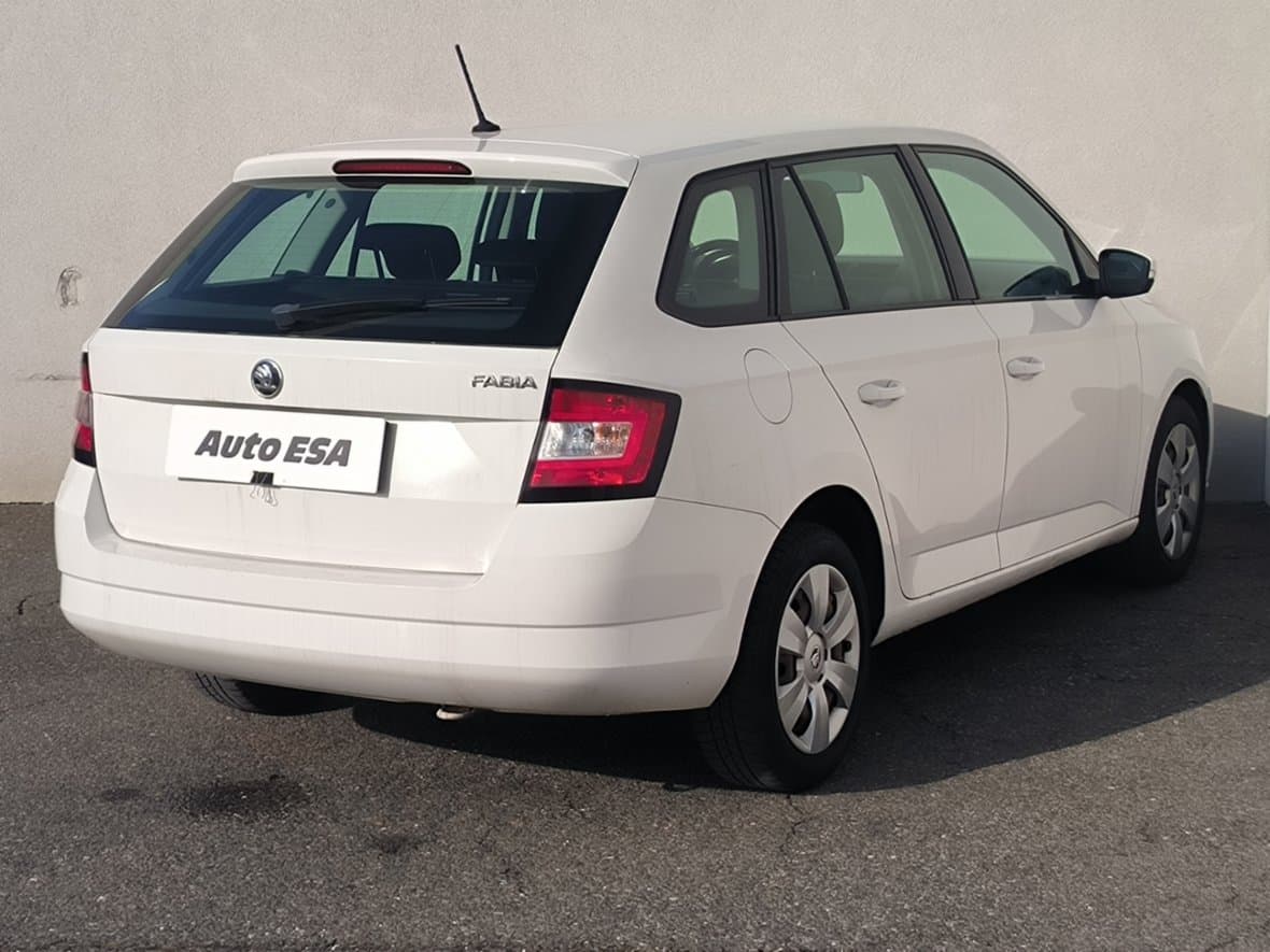 2015 Škoda FABIA - 4