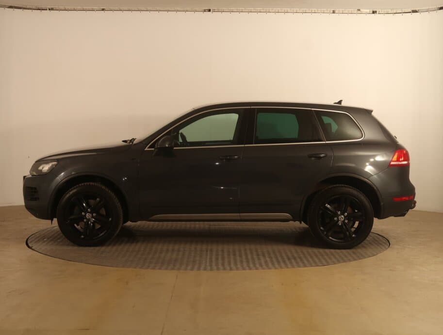 2013 Volkswagen TOUAREG - 4