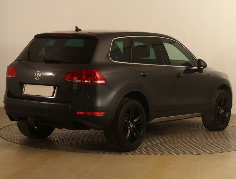 2013 Volkswagen TOUAREG - 7