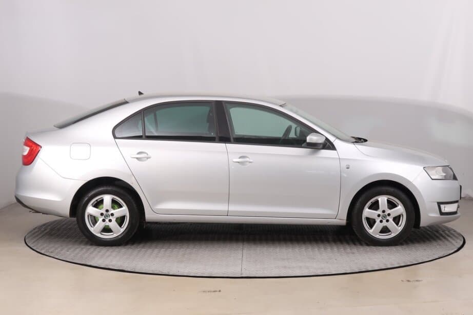 2014 Škoda RAPID - 8