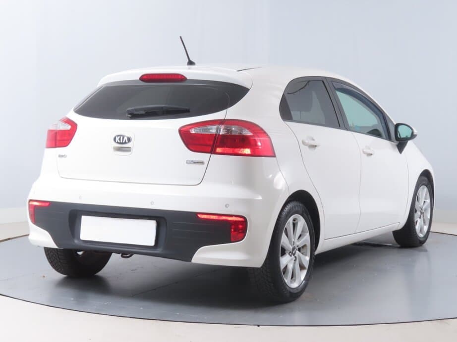2015 Kia RIO - 7