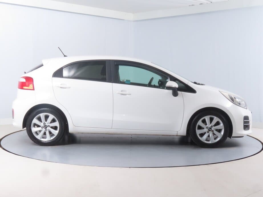 2015 Kia RIO - 8