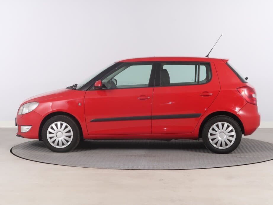 2010 Škoda FABIA - 4