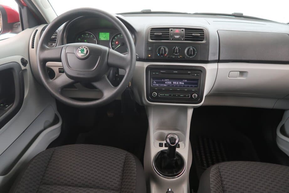 2010 Škoda FABIA - 9