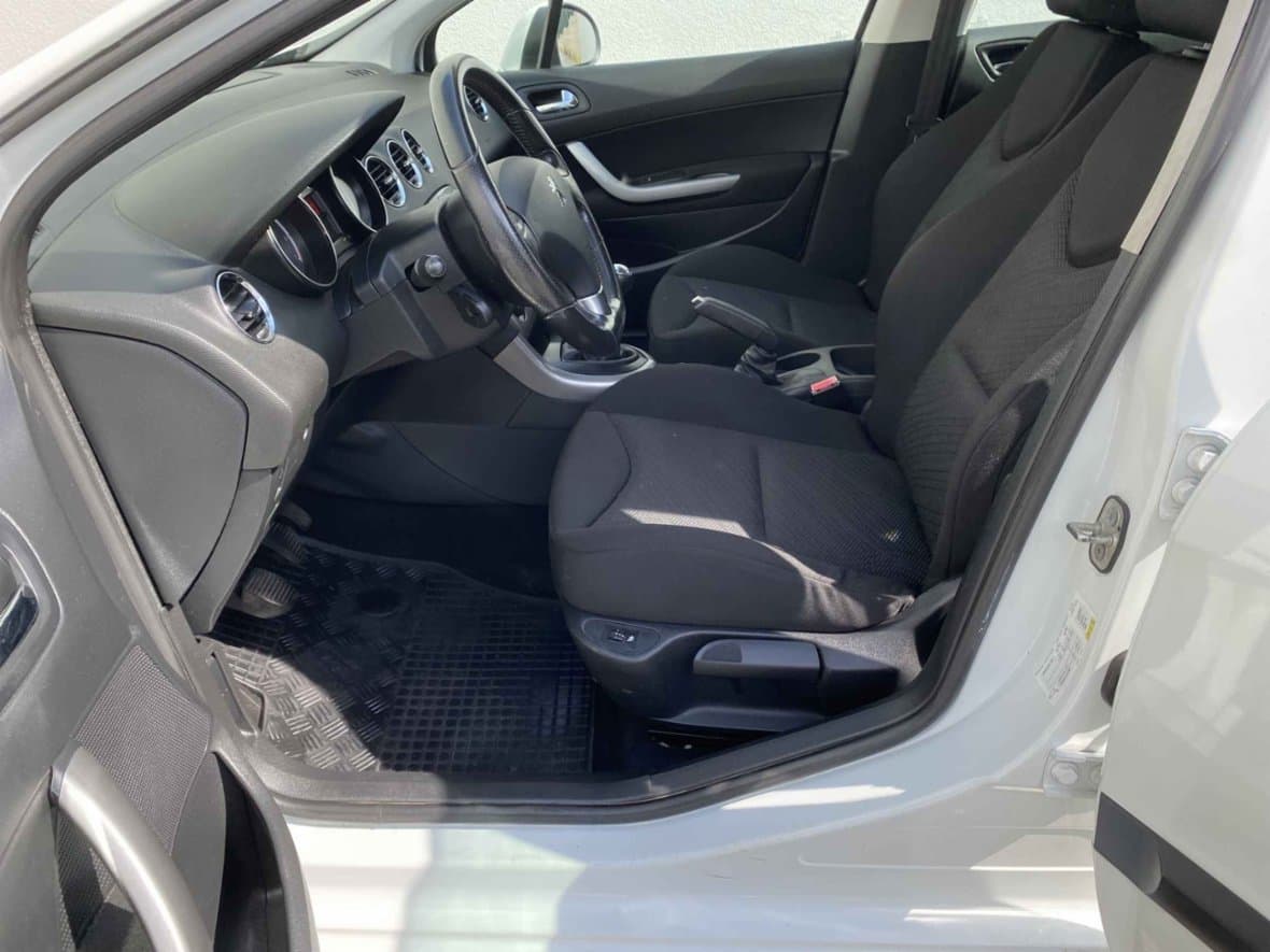 2013 Peugeot 308 - 9