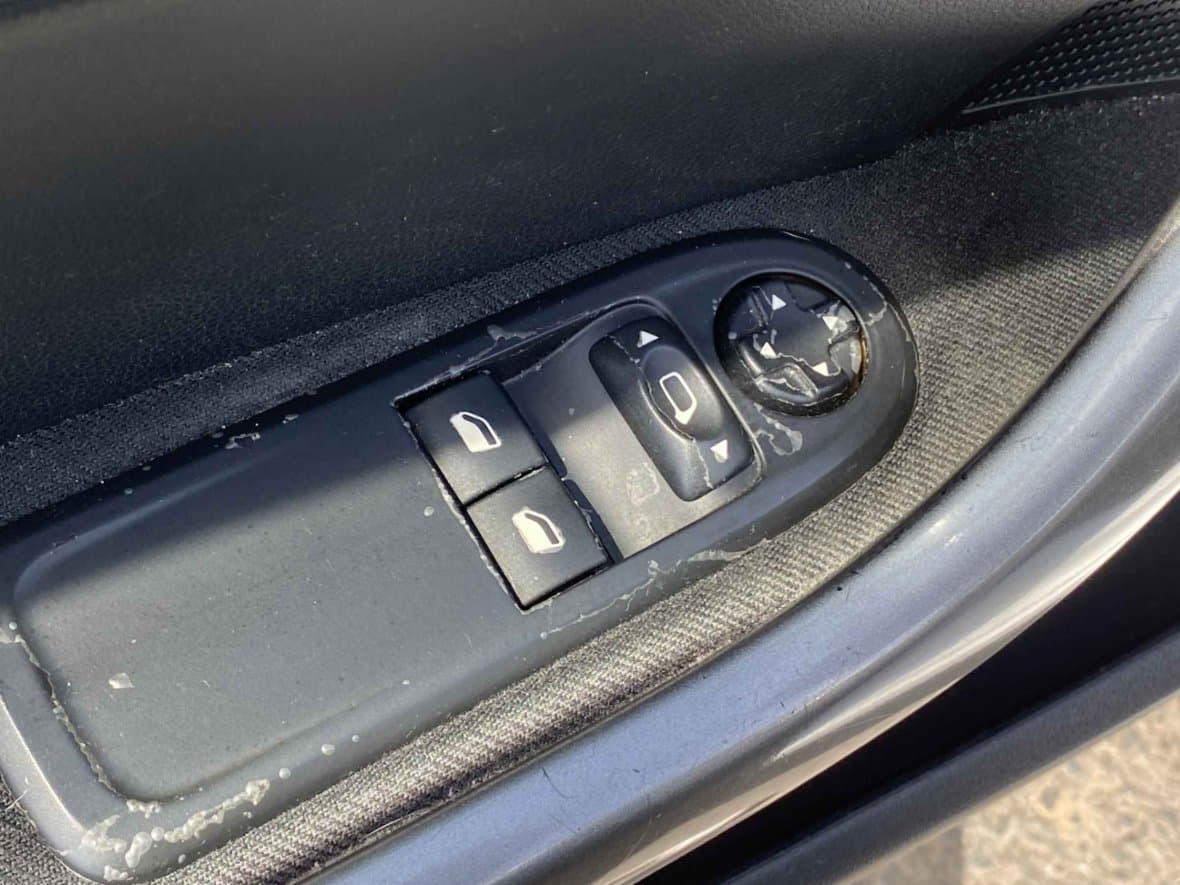 2013 Peugeot 308 - 11
