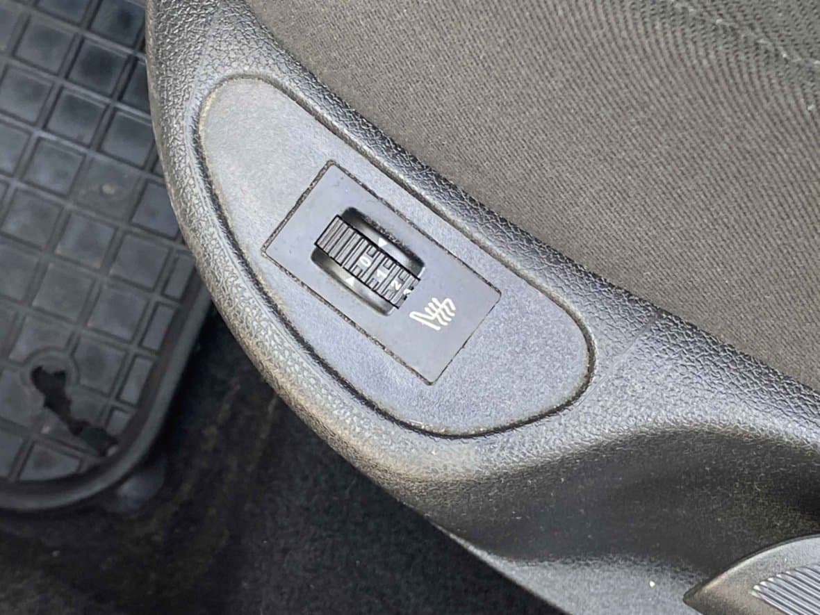 2013 Peugeot 308 - 13