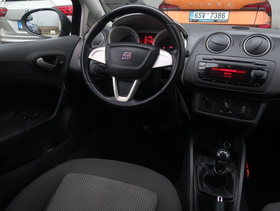 2012 Seat IBIZA - 25