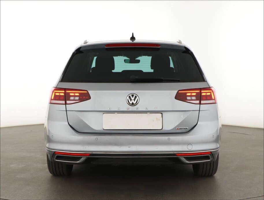 2020 Volkswagen PASSAT - 6