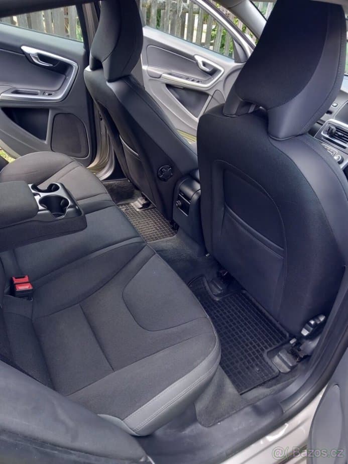 Volvo S60 - 18