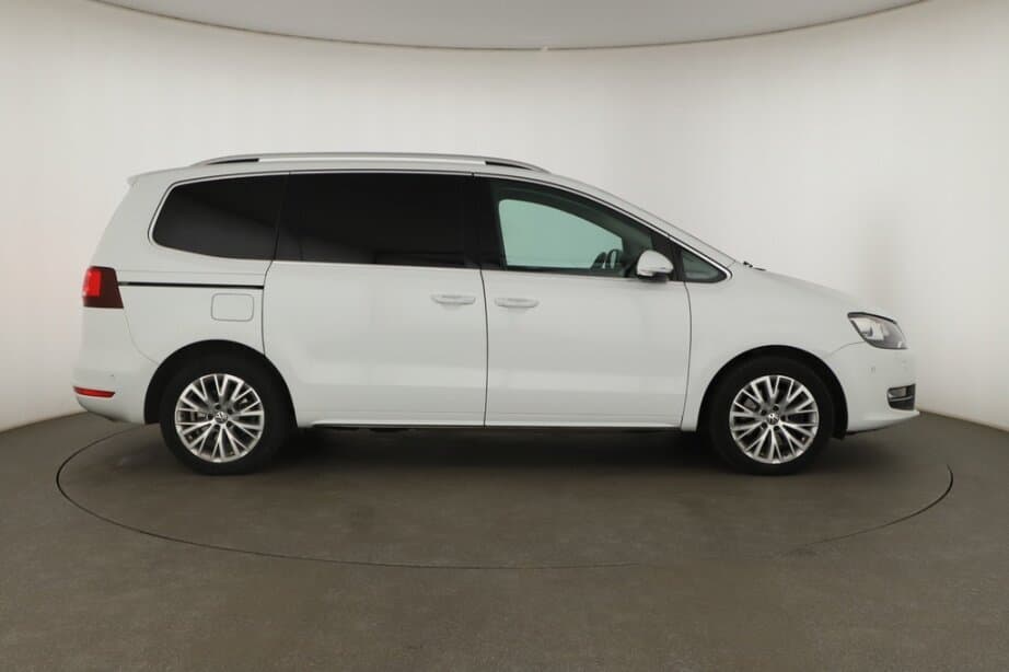 2016 Volkswagen SHARAN - 8