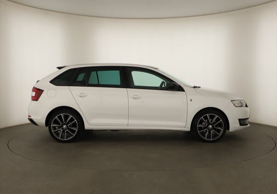2014 Škoda RAPID - 8