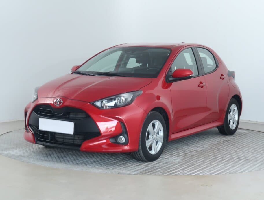 2023 Toyota YARIS - 3