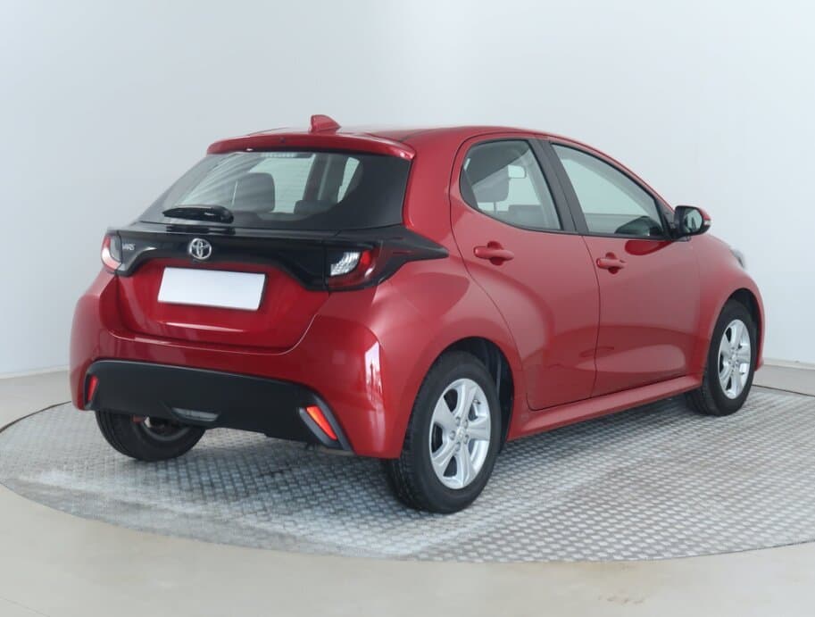 2023 Toyota YARIS - 7