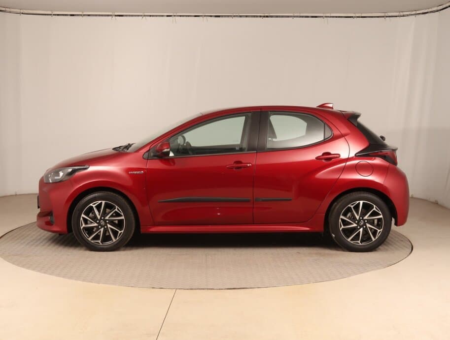 2021 Toyota YARIS - 4