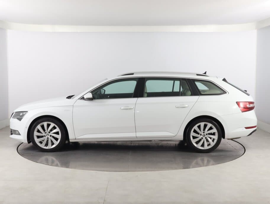 2016 Škoda SUPERB - 4