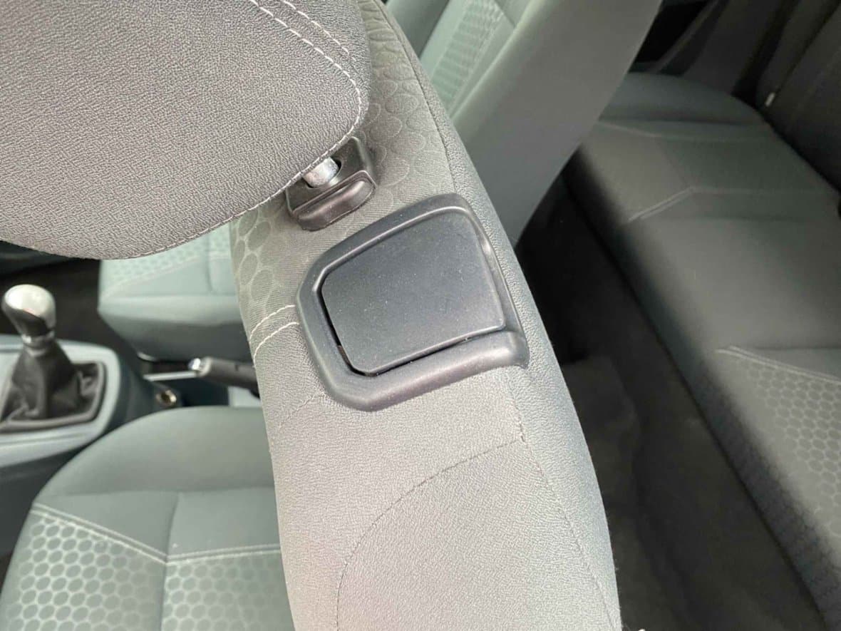 2011 Ford FIESTA - 21