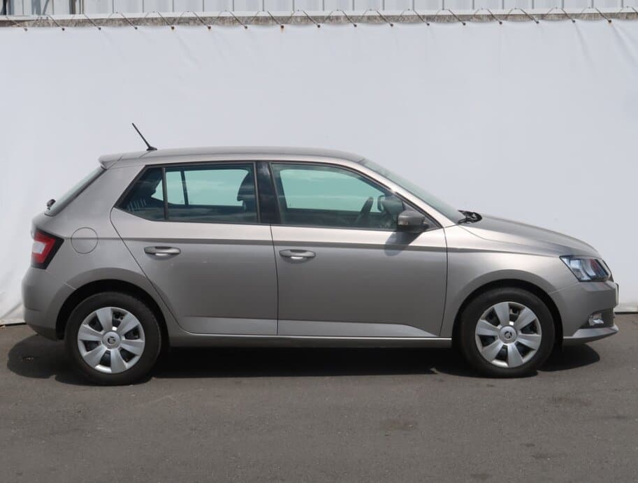 2017 Škoda FABIA - 8