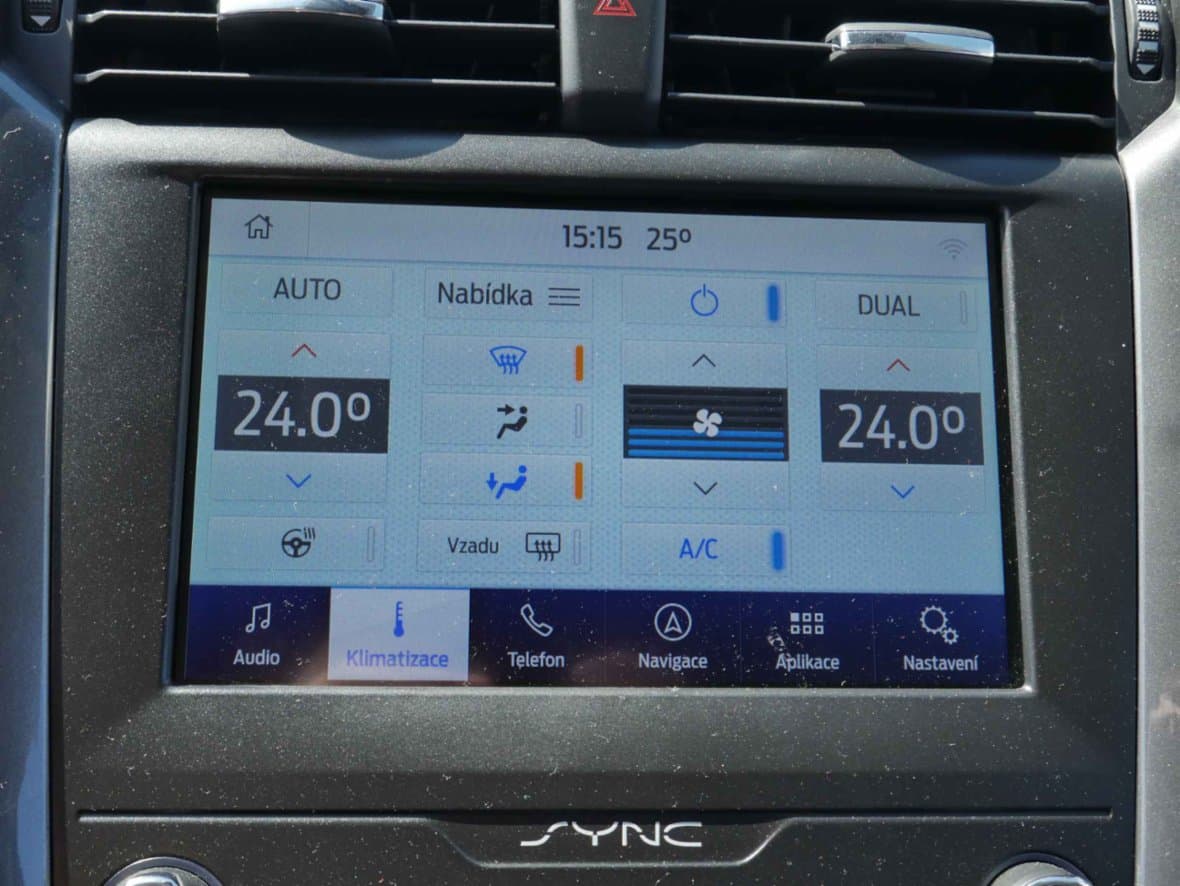 2019 Ford MONDEO - 13