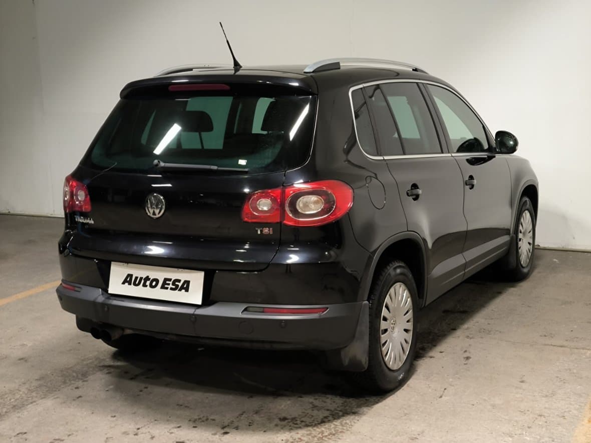 2009 Volkswagen TIGUAN - 6