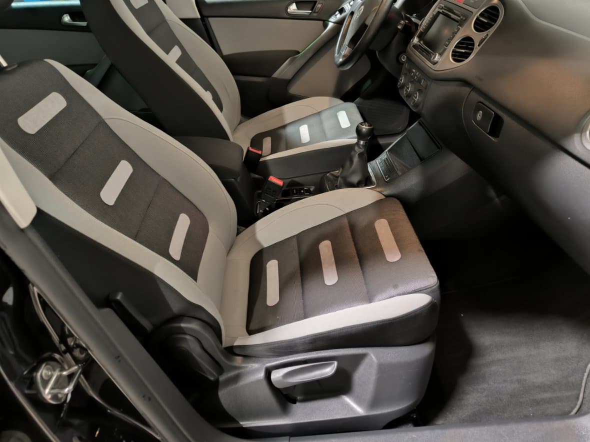 2009 Volkswagen TIGUAN - 12
