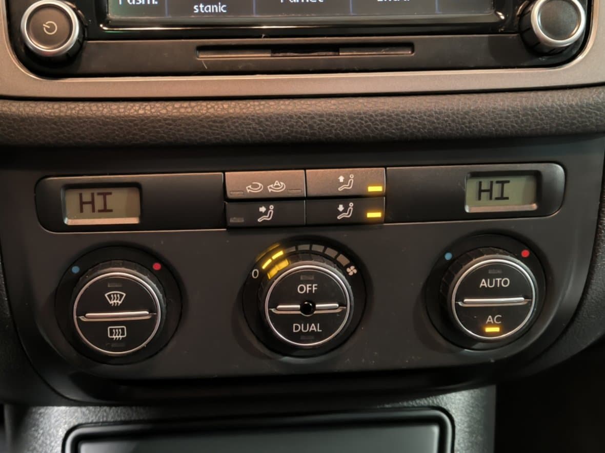 2009 Volkswagen TIGUAN - 15