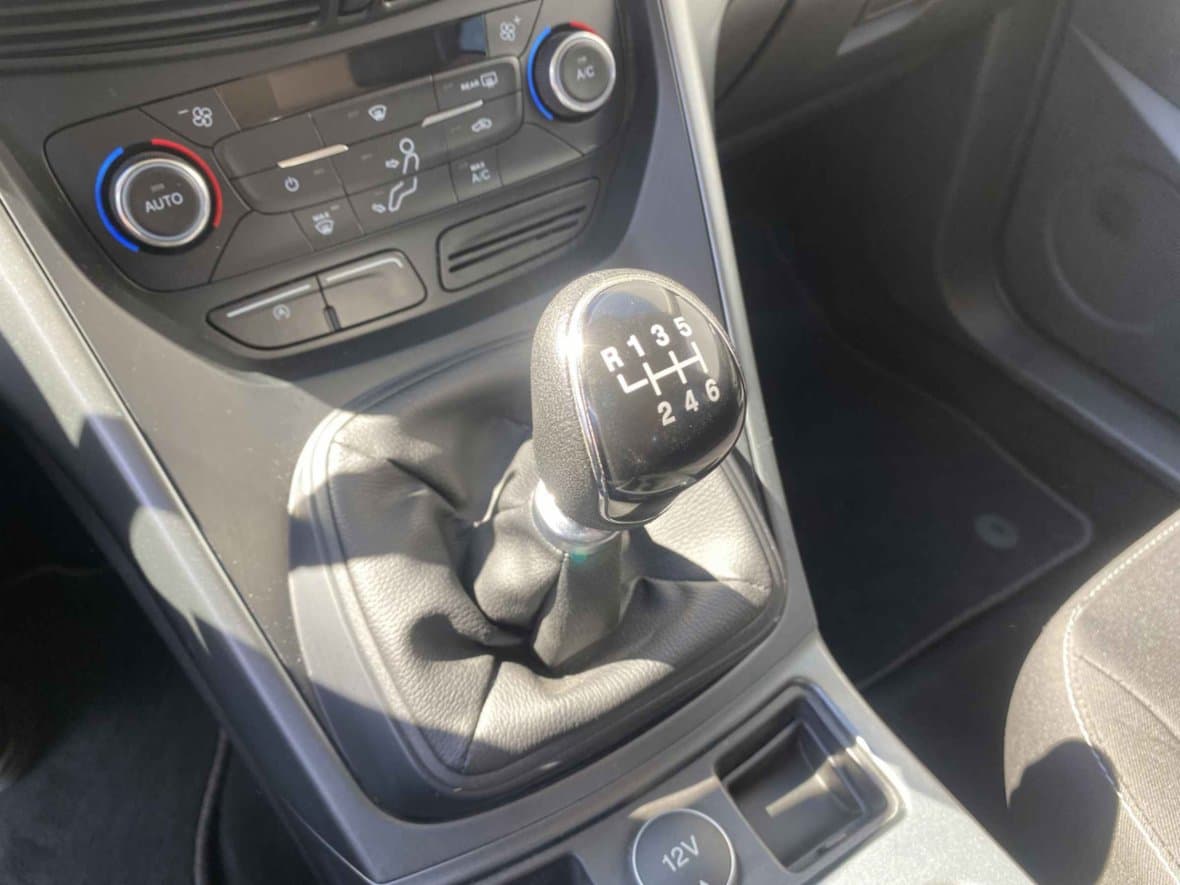 2018 Ford KUGA - 16