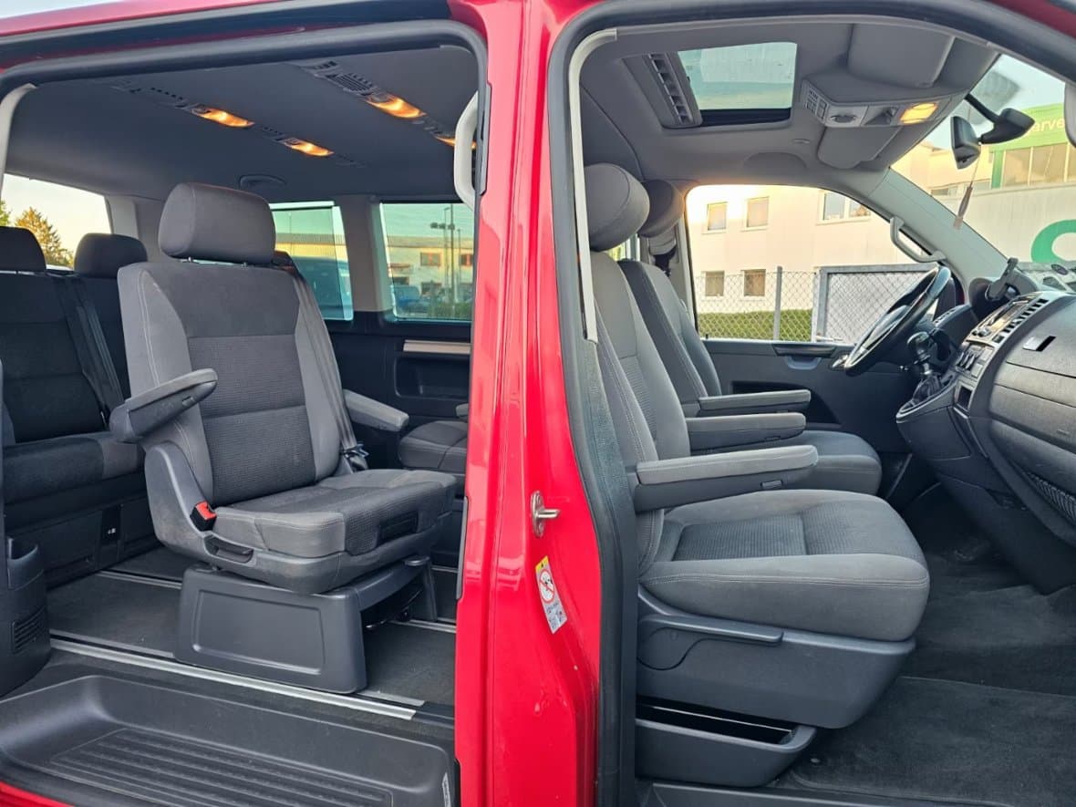 Volkswagen MULTIVAN - 2