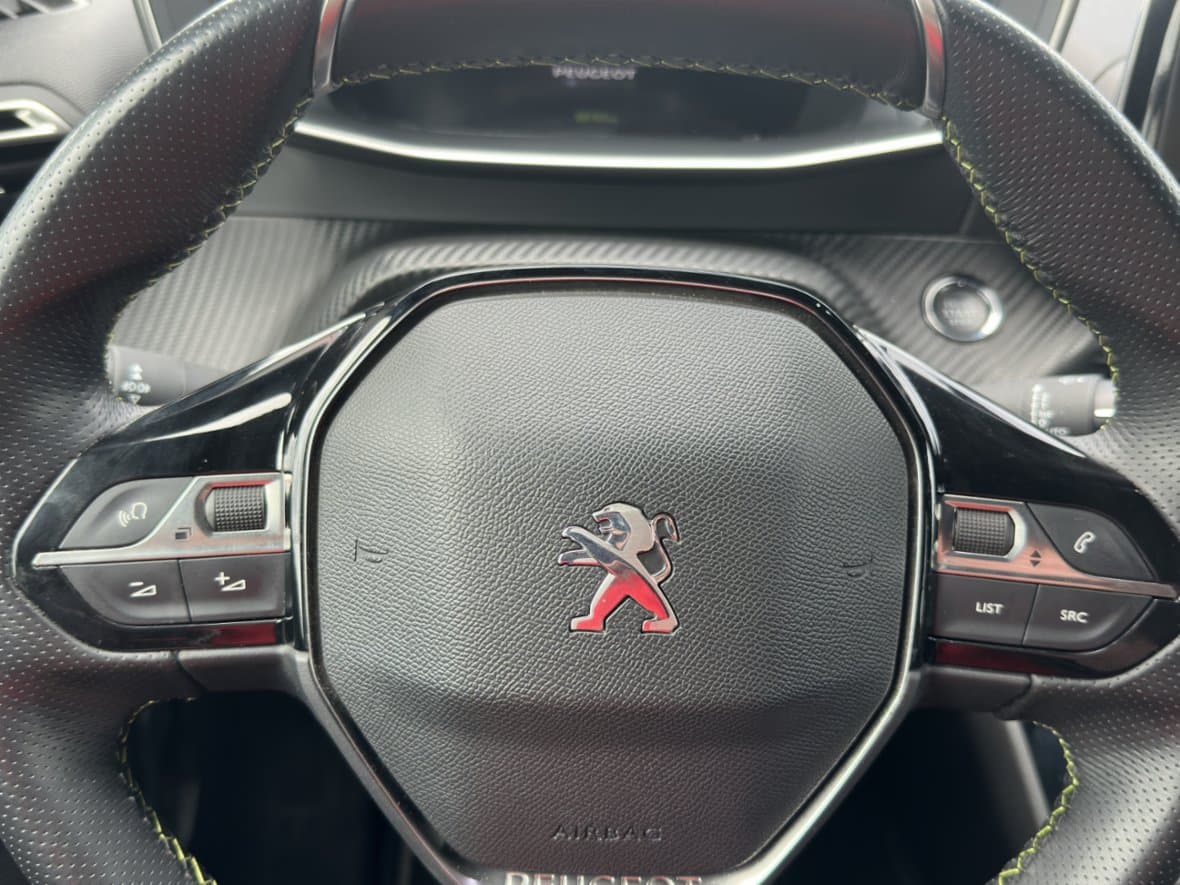2021 Peugeot 2008 - 13