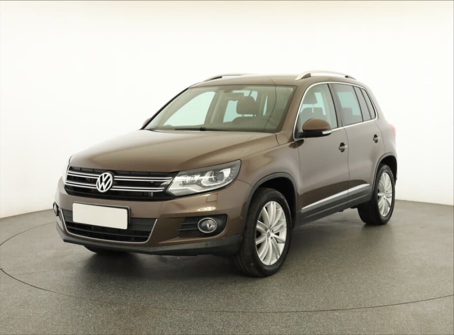 2011 Volkswagen TIGUAN - 3