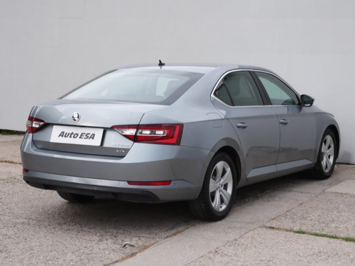 2015 Škoda SUPERB - 6