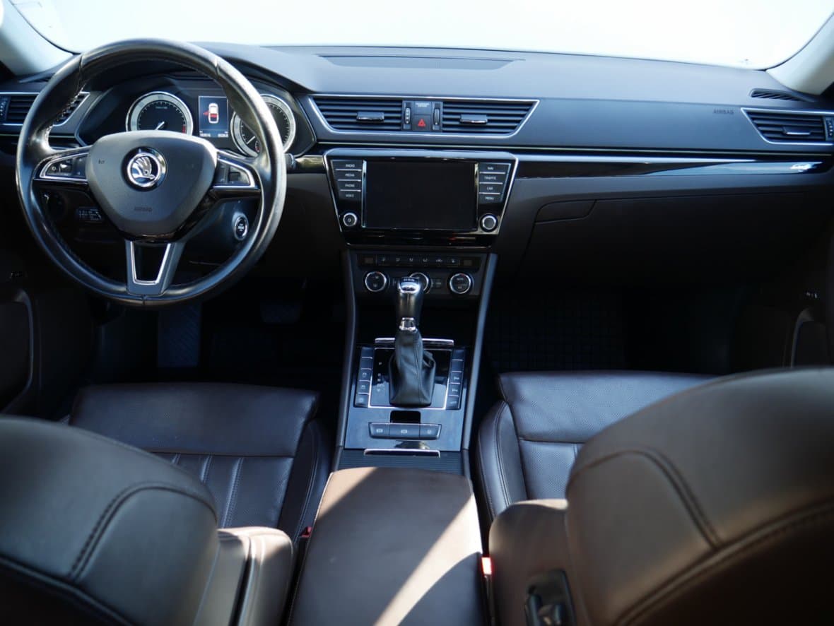 2015 Škoda SUPERB - 9