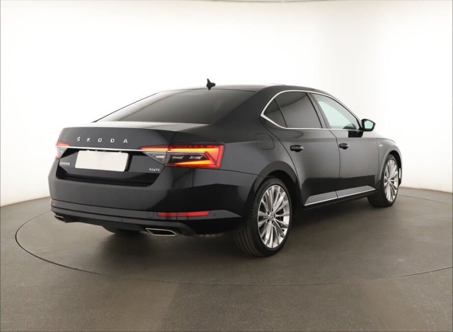 2019 Škoda SUPERB - 7