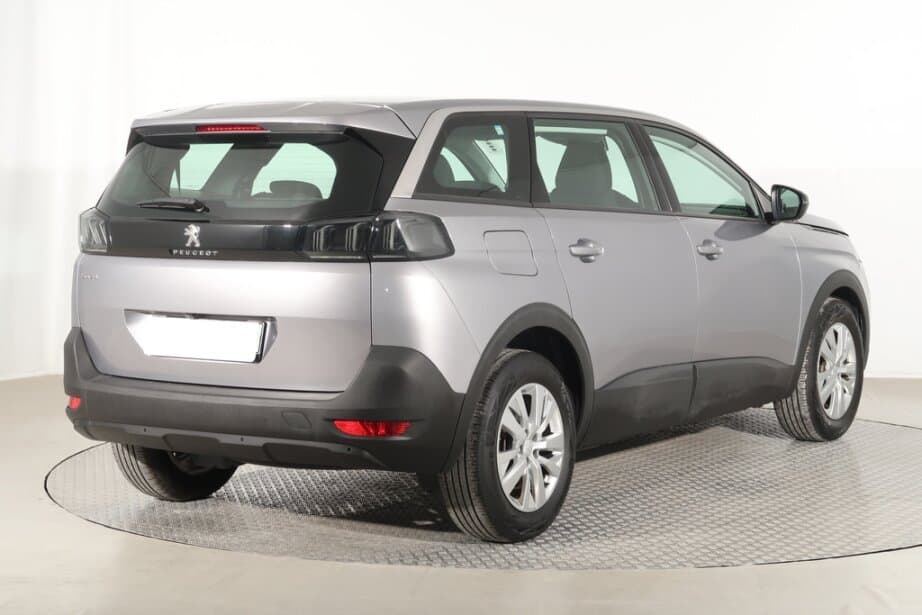 2022 Peugeot 5008 - 7