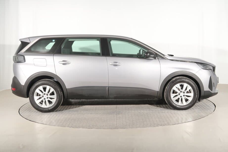 2022 Peugeot 5008 - 8