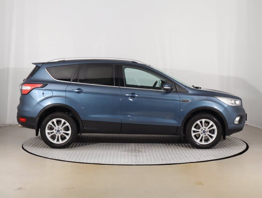2019 Ford KUGA - 8