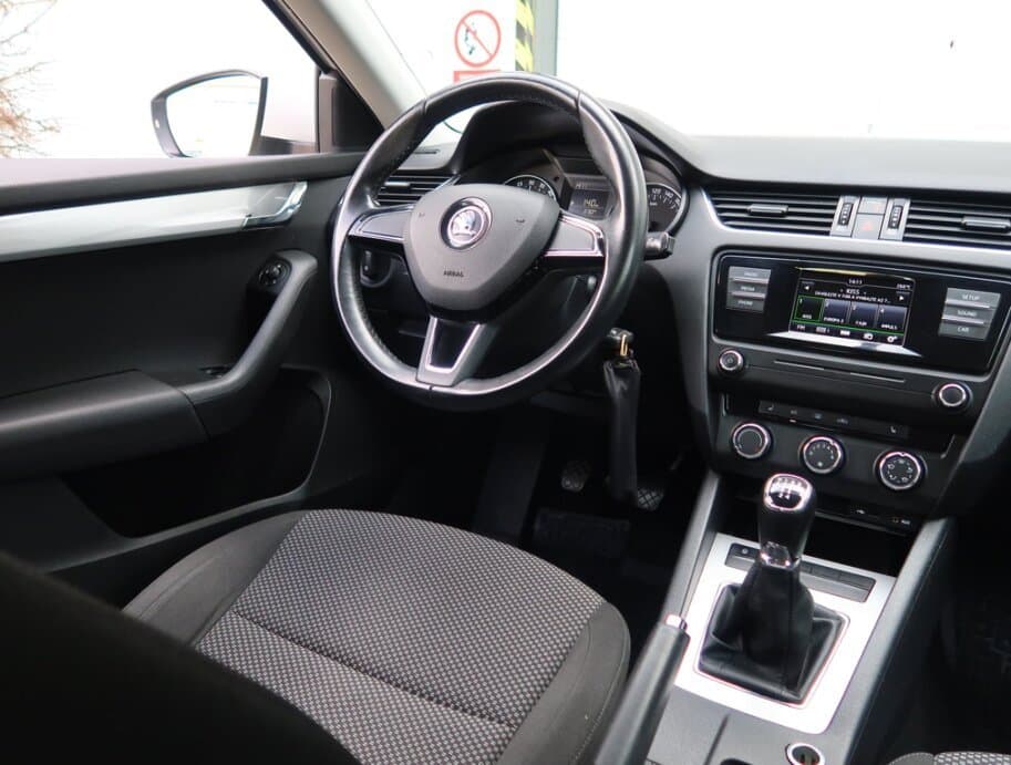 2016 Škoda OCTAVIA - 9