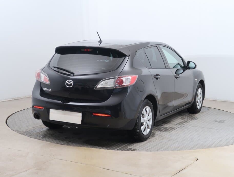 2011 Mazda 3 - 7