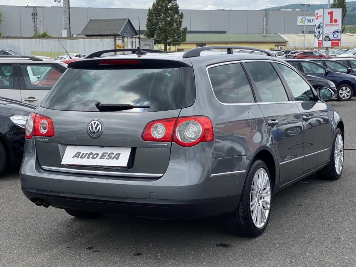2008 Volkswagen PASSAT - 4