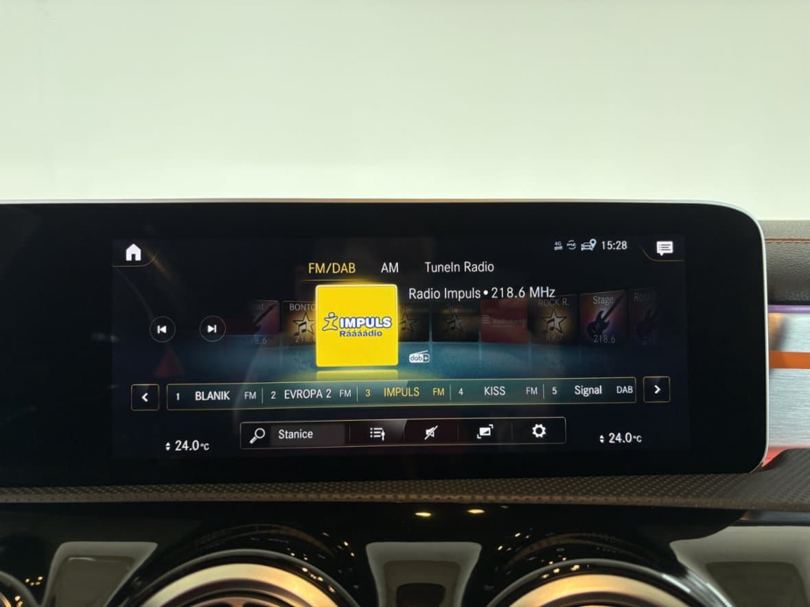 2020 Mercedes-Benz CLA - 13