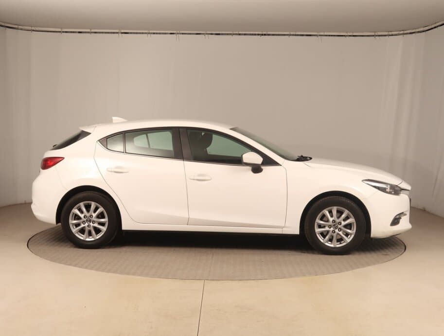2018 Mazda 3 - 8