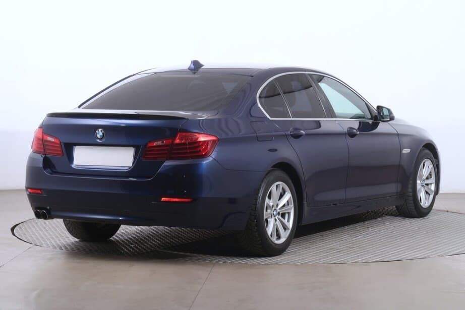 2015 BMW 5-SERIES - 7