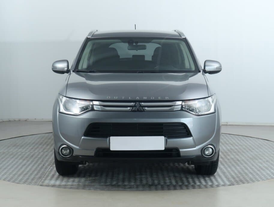2015 Mitsubishi OUTLANDER - 2