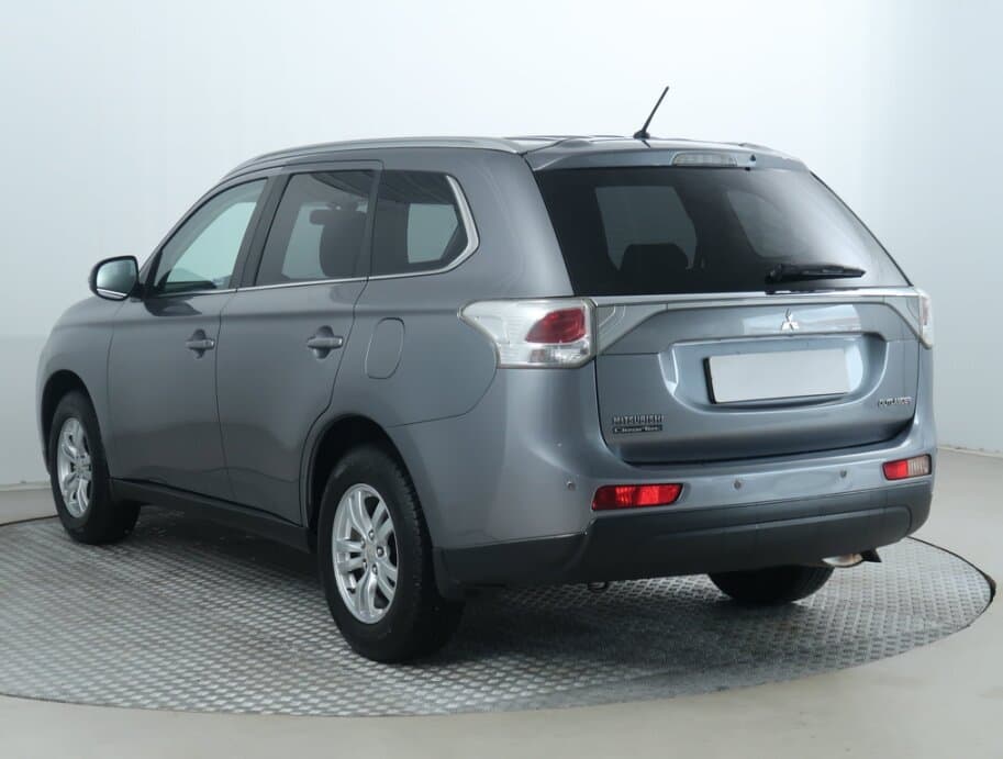 2015 Mitsubishi OUTLANDER - 5