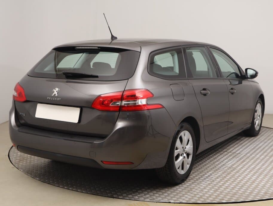 2018 Peugeot 308 - 7