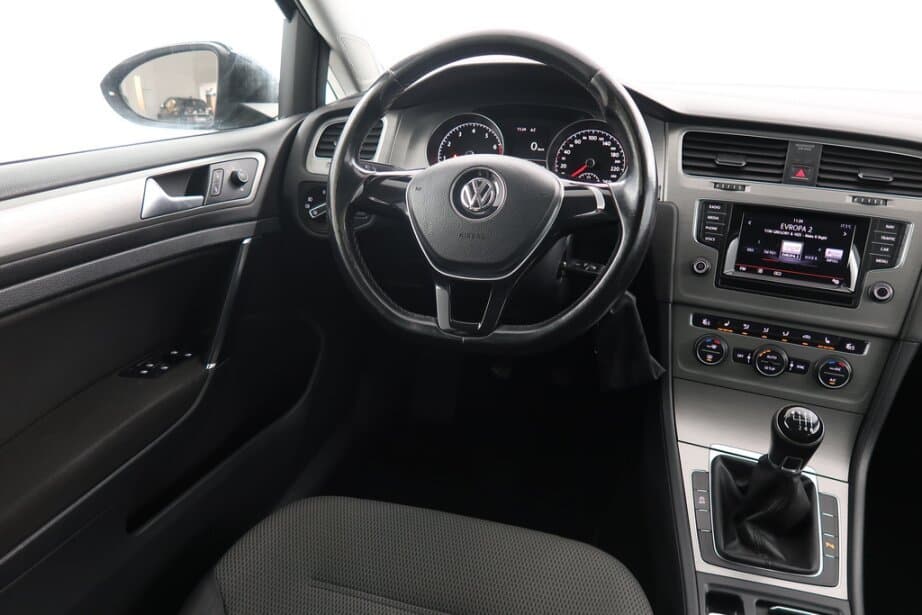 2014 Volkswagen GOLF - 9