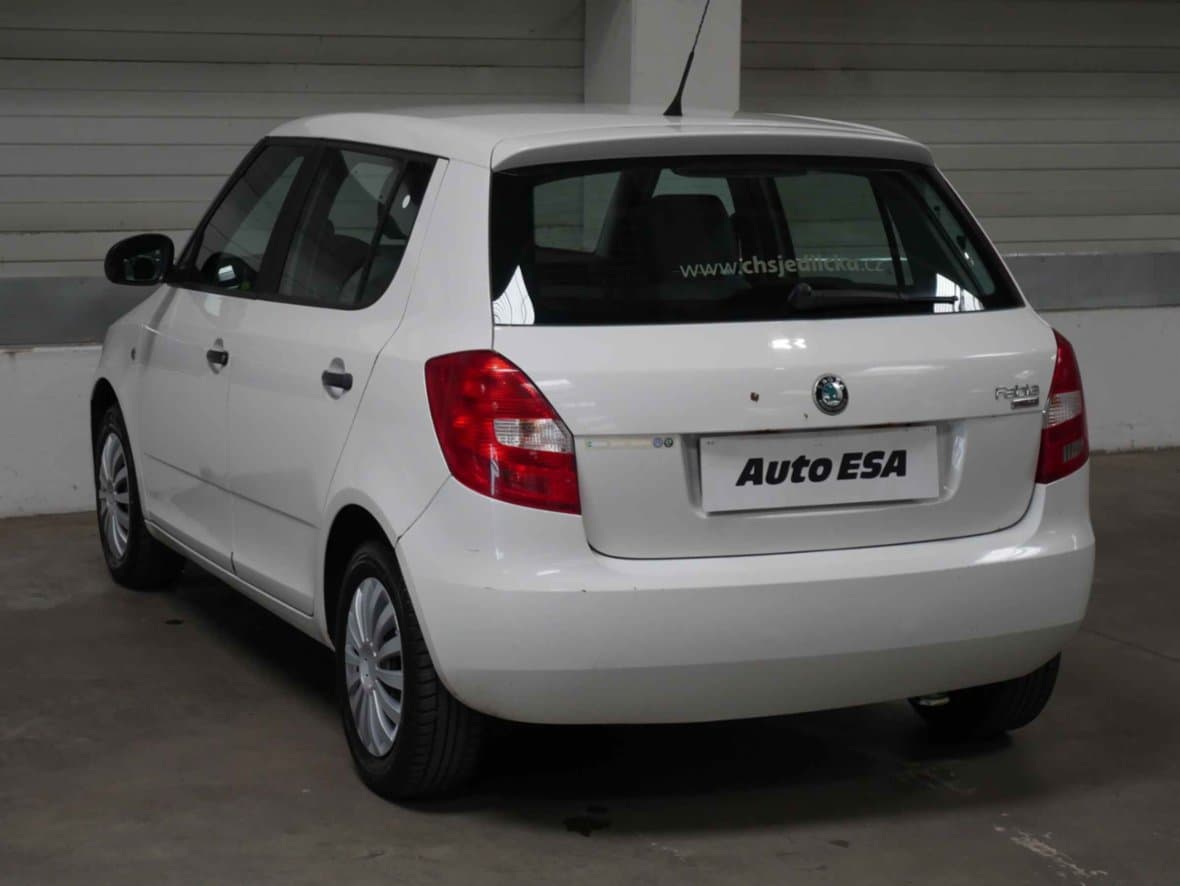 2010 Škoda FABIA - 4