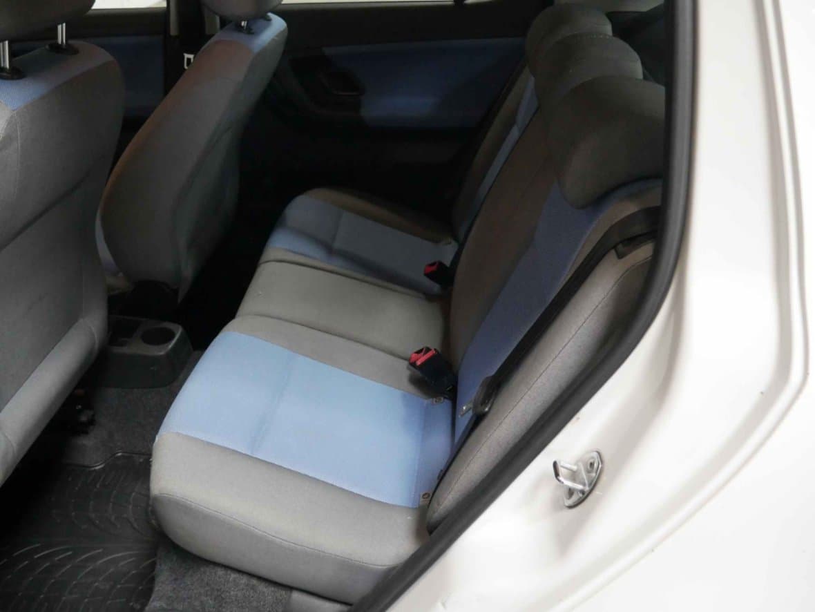 2010 Škoda FABIA - 10