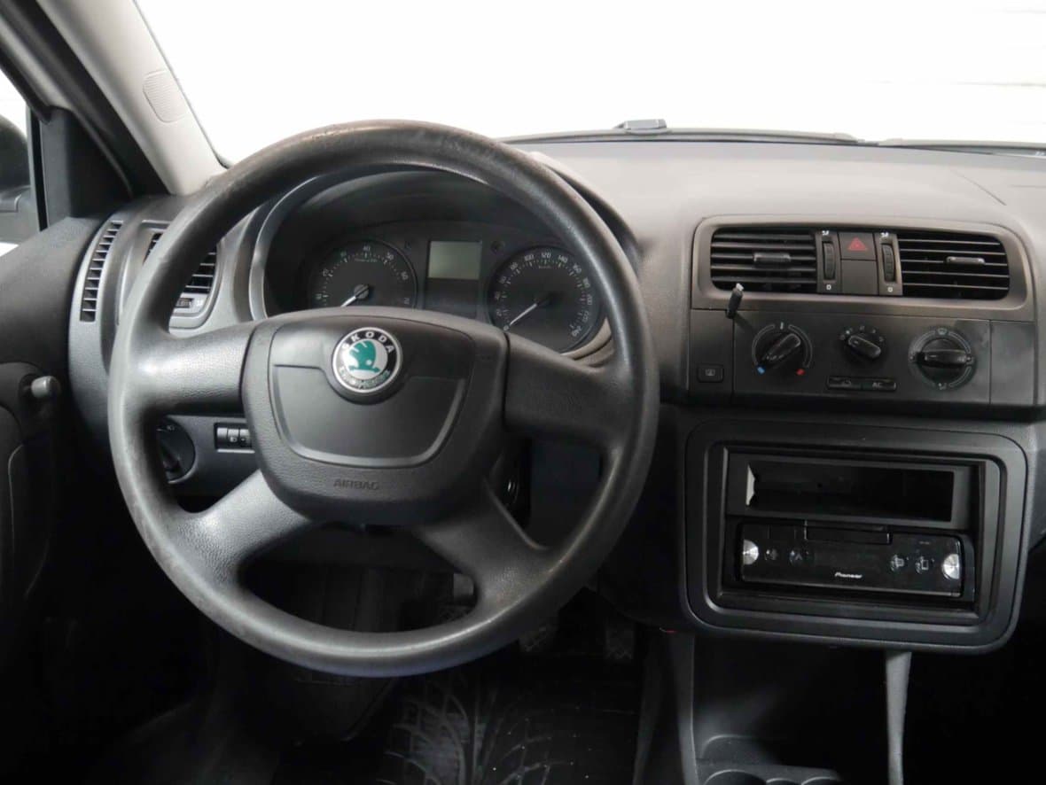 2010 Škoda FABIA - 13